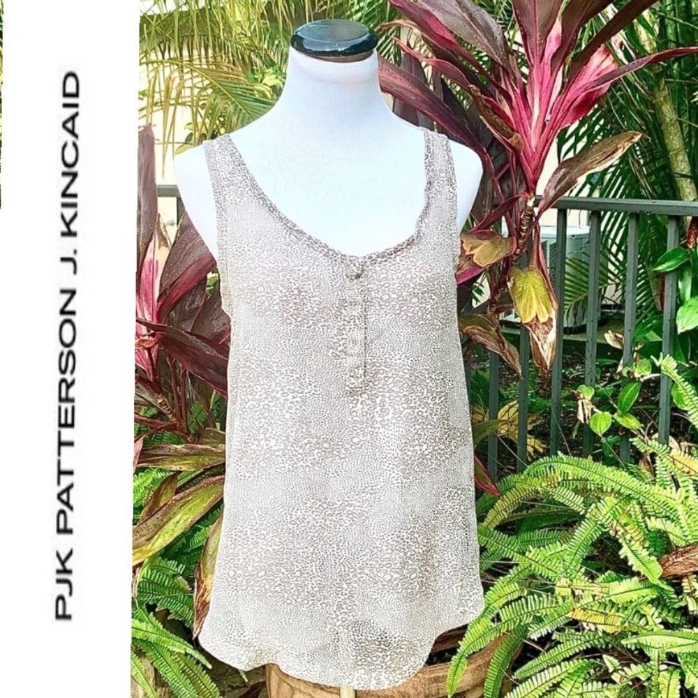 🍍3/$15🍍 Patterson J. Kincade Sleeveless Blouse
